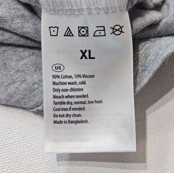 Jurassic World Mens T-Shirt XL Grey Black Graphic 2020s Universal Movie Tee EUC - Picture 4 of 6